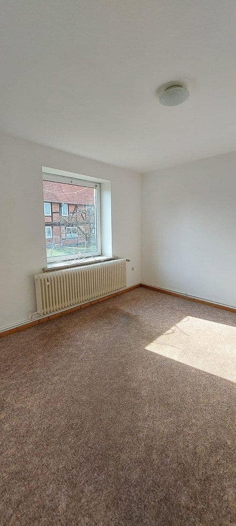Pronájem bytu 3+1 64 m², Hahndorfer Str. 9, Liebenburg, Dolní Sasko Pronájem bytu 3+1 64 m², Hahndorfer Str. 9, Liebenburg, Dolní Sasko