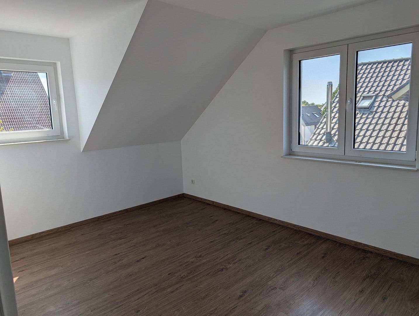Pronájem bytu 3+1 102 m², Harleshäuser Straße 133, Kassel, Hessen Pronájem bytu 3+1 102 m², Harleshäuser Straße 133, Kassel, Hessen