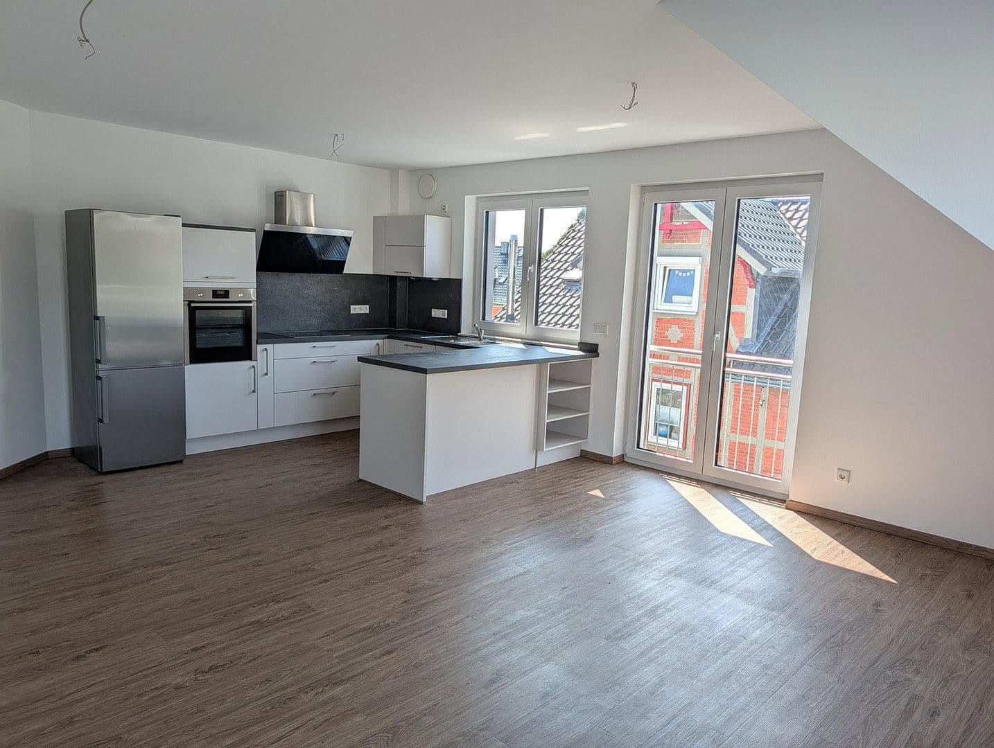Pronájem bytu 3+1 102 m², Harleshäuser Straße 133, Kassel, Hessen Pronájem bytu 3+1 102 m², Harleshäuser Straße 133, Kassel, Hessen
