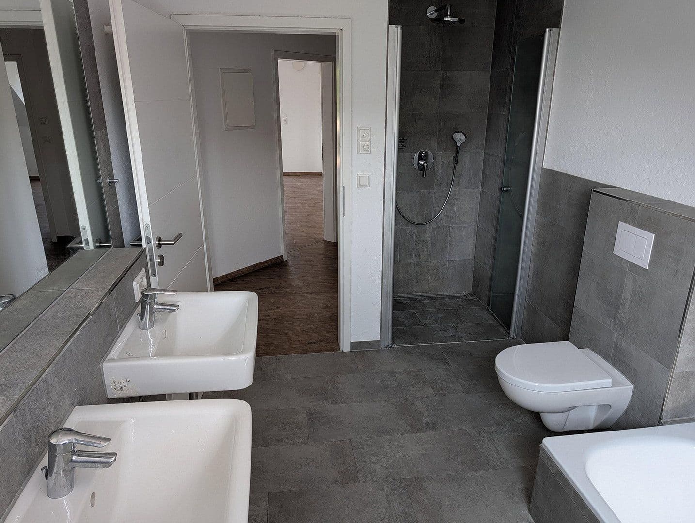 Pronájem bytu 3+1 102 m², Harleshäuser Straße 133, Kassel, Hessen Pronájem bytu 3+1 102 m², Harleshäuser Straße 133, Kassel, Hessen