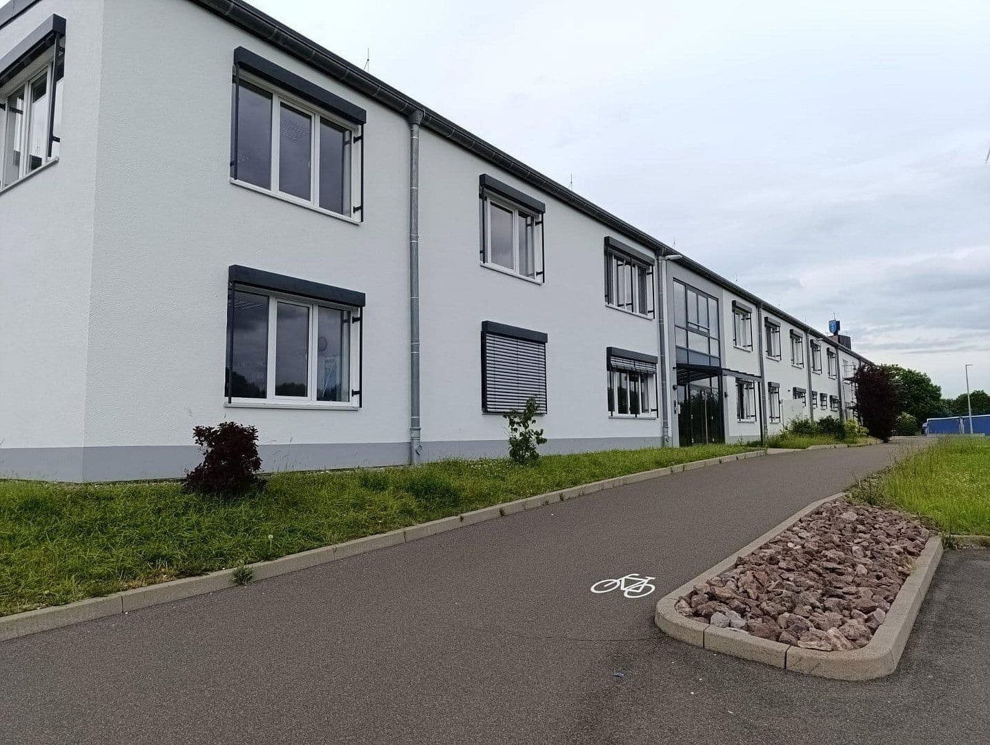 Pronájem nebytového prostoru 24.948 m², Lauchaer Höhe 29, Hörsel, Durynsko Pronájem nebytového prostoru 24.948 m², Lauchaer Höhe 29, Hörsel, Durynsko