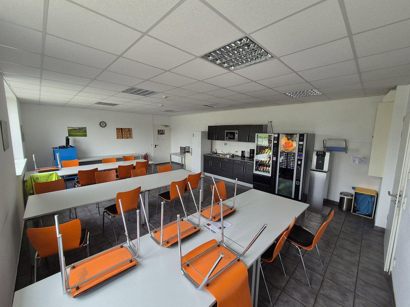 Pronájem nebytového prostoru 24.948 m², Lauchaer Höhe 29, Hörsel, Durynsko Pronájem nebytového prostoru 24.948 m², Lauchaer Höhe 29, Hörsel, Durynsko