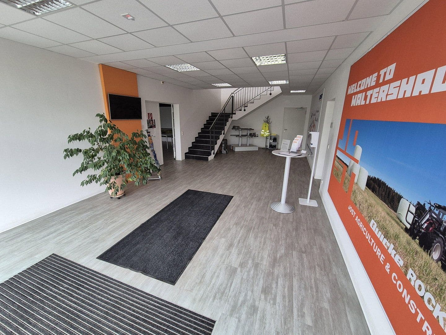 Pronájem nebytového prostoru 24.948 m², Lauchaer Höhe 29, Hörsel, Durynsko Pronájem nebytového prostoru 24.948 m², Lauchaer Höhe 29, Hörsel, Durynsko