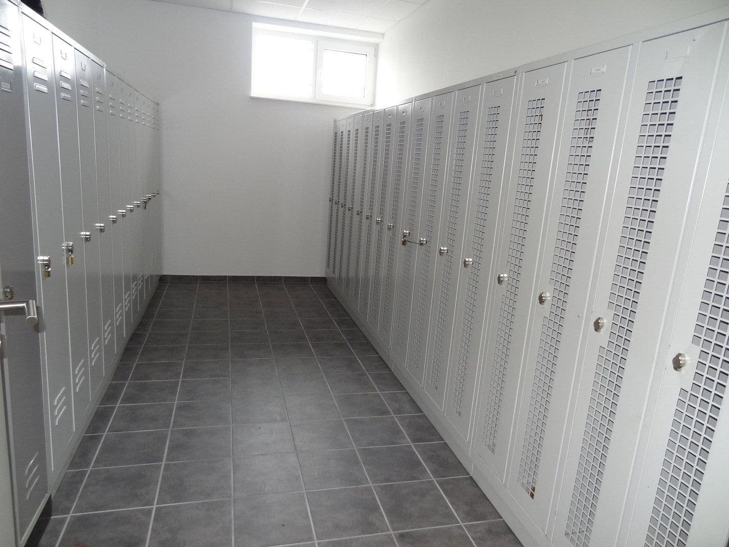 Pronájem nebytového prostoru 24.948 m², Lauchaer Höhe 29, Hörsel, Durynsko Pronájem nebytového prostoru 24.948 m², Lauchaer Höhe 29, Hörsel, Durynsko
