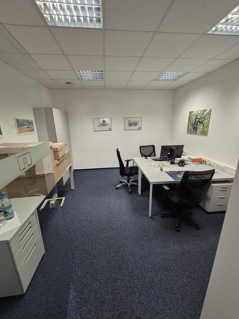 Pronájem nebytového prostoru 24.948 m², Lauchaer Höhe 29, Hörsel, Durynsko Pronájem nebytového prostoru 24.948 m², Lauchaer Höhe 29, Hörsel, Durynsko