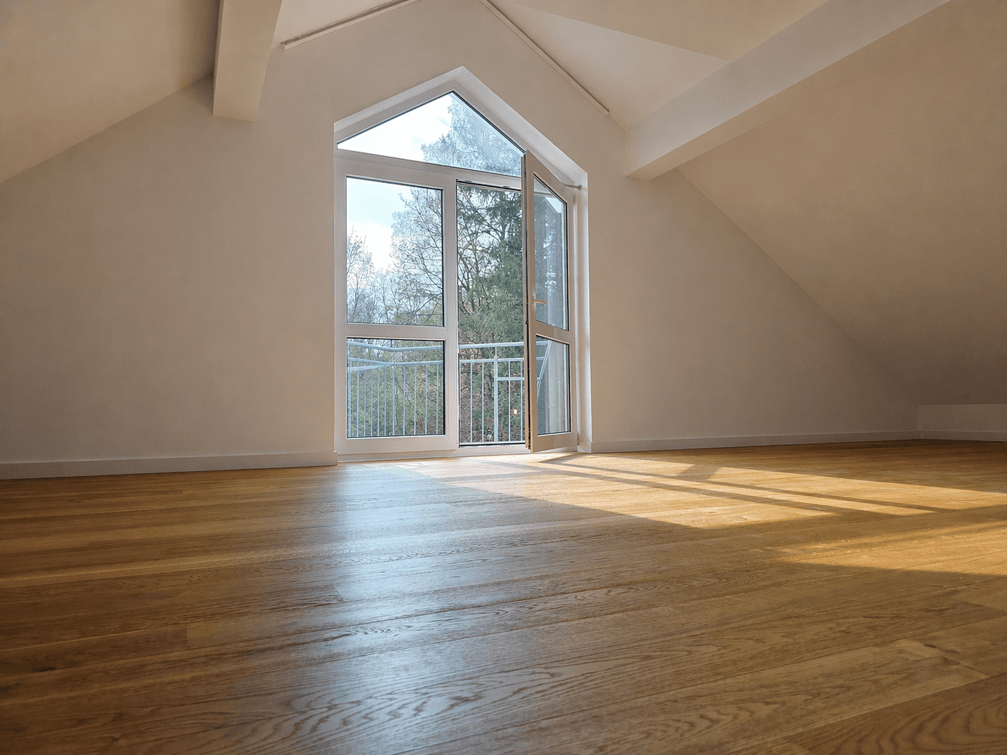 Prodej domu 180 m², pozemek 388 m², Watzmannstrasse 7, Starnberg, Bavorsko Prodej domu 180 m², pozemek 388 m², Watzmannstrasse 7, Starnberg, Bavorsko