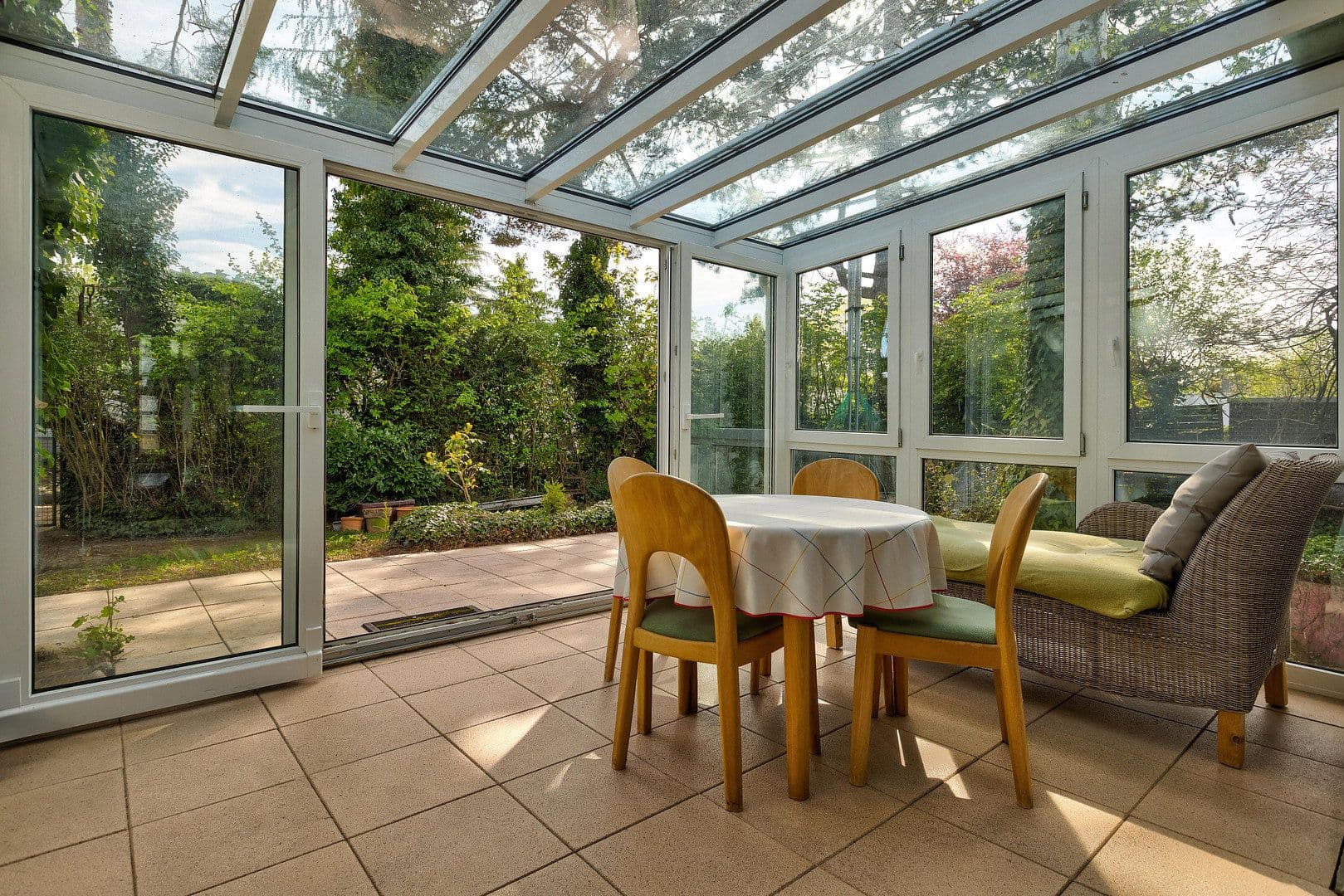 Prodej domu 290 m², pozemek 546 m², Mainz, Porýní-Falc Prodej domu 290 m², pozemek 546 m², Mainz, Porýní-Falc