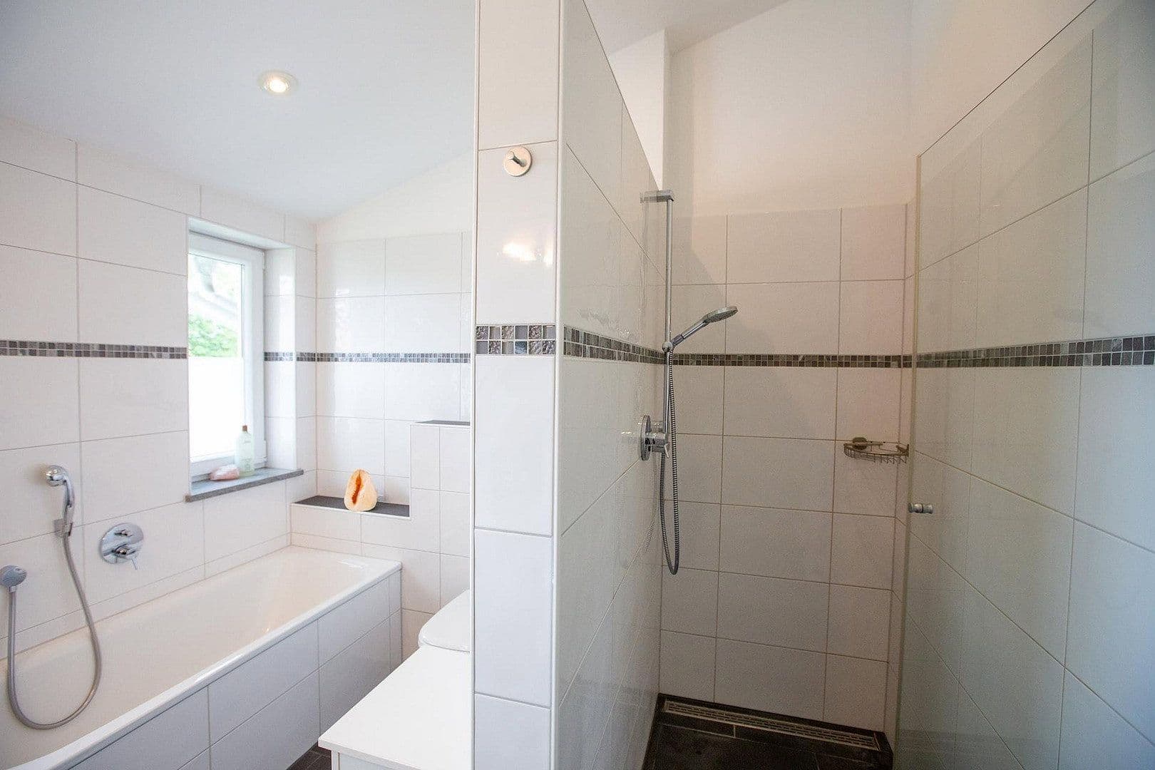 Pronájem domu 174 m², pozemek 500 m², Wörthsee, Bavorsko Pronájem domu 174 m², pozemek 500 m², Wörthsee, Bavorsko