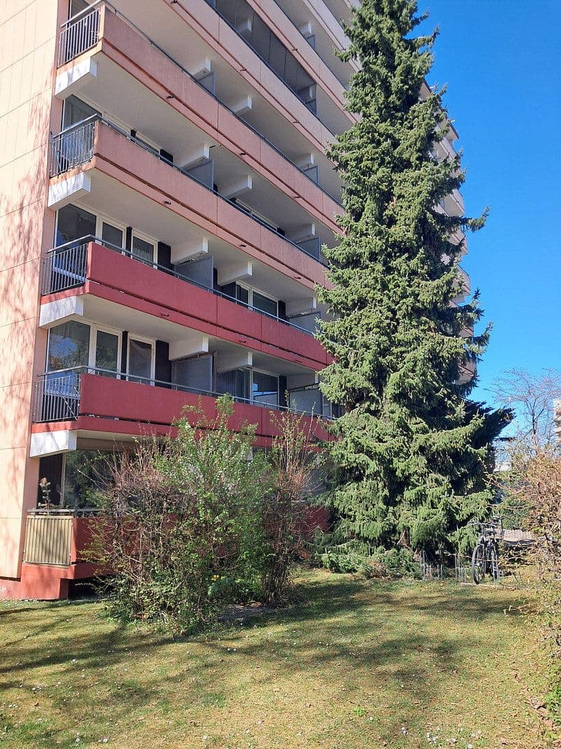 Pronájem bytu 1+1 29 m², Wichernstr. 14, Erlangen, Bavorsko Pronájem bytu 1+1 29 m², Wichernstr. 14, Erlangen, Bavorsko