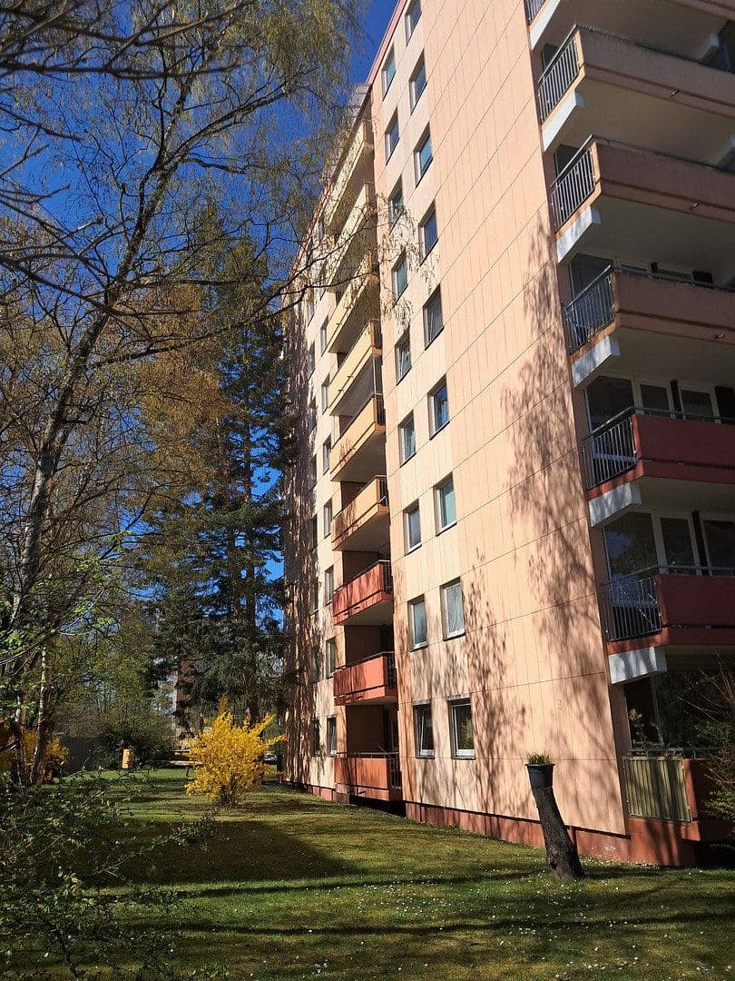 Pronájem bytu 1+1 29 m², Wichernstr. 14, Erlangen, Bavorsko Pronájem bytu 1+1 29 m², Wichernstr. 14, Erlangen, Bavorsko