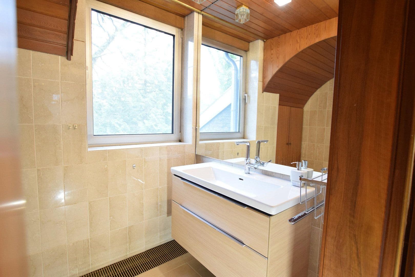Prodej bytu 3+1 135 m², Bergisch Gladbach, Severní Porýní-Vestfálsko Prodej bytu 3+1 135 m², Bergisch Gladbach, Severní Porýní-Vestfálsko