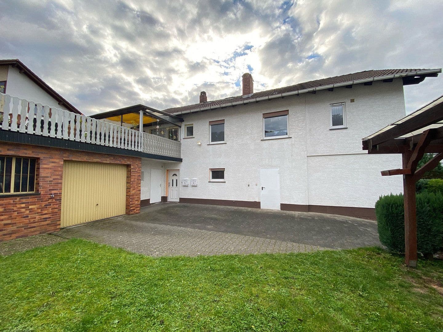 Prodej domu 261 m², pozemek 720 m², Am Dunkelberg 2, Heppenheim, Hessen Prodej domu 261 m², pozemek 720 m², Am Dunkelberg 2, Heppenheim, Hessen
