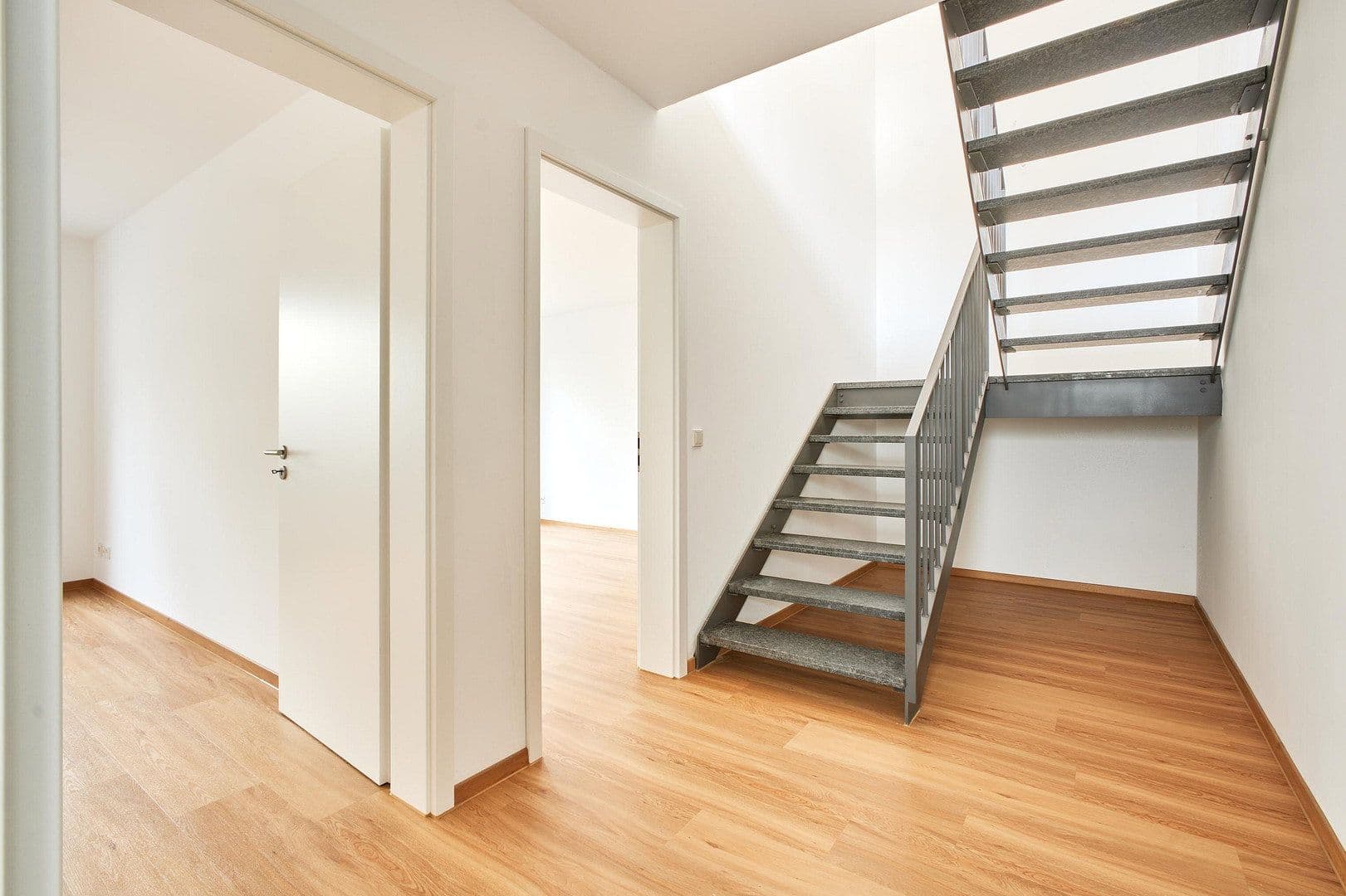 Pronájem bytu 4+1 132 m², Jügesheimer Weg 31, Seligenstadt, Hessen Pronájem bytu 4+1 132 m², Jügesheimer Weg 31, Seligenstadt, Hessen