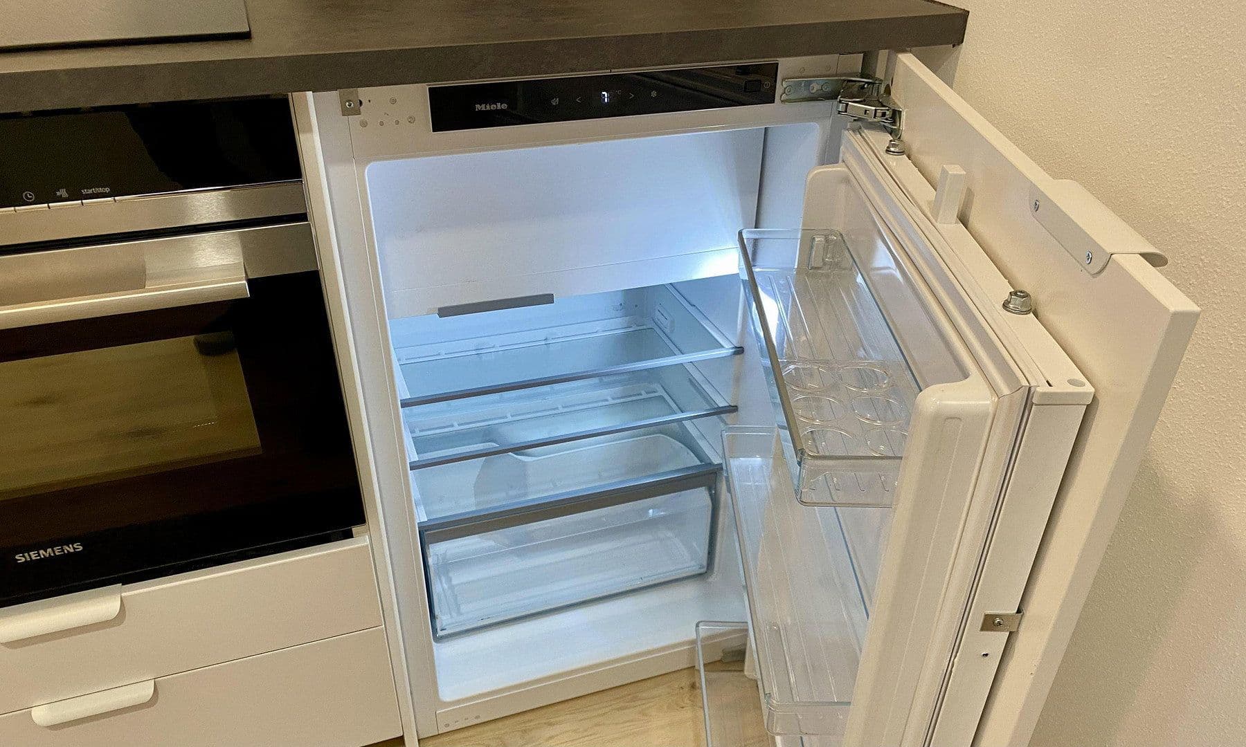 Pronájem bytu 1+1 42 m², Kapellenstraße 64a, Wiesbaden, Hessen Pronájem bytu 1+1 42 m², Kapellenstraße 64a, Wiesbaden, Hessen