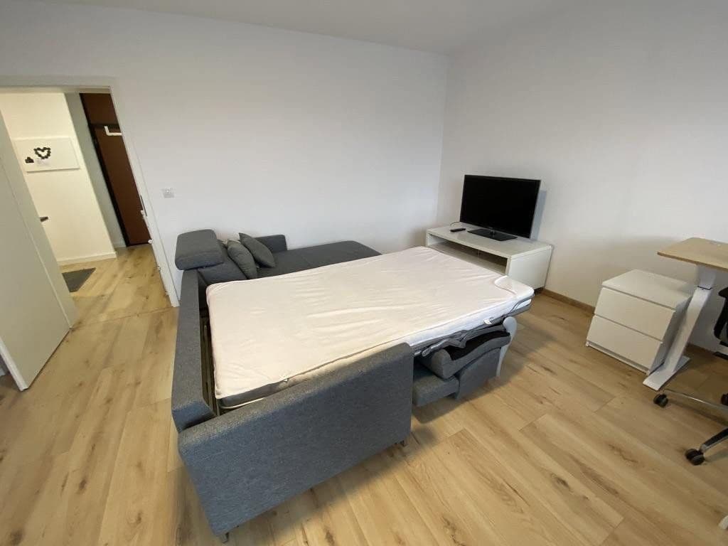 Pronájem bytu 1+1 42 m², Kapellenstraße 64a, Wiesbaden, Hessen Pronájem bytu 1+1 42 m², Kapellenstraße 64a, Wiesbaden, Hessen
