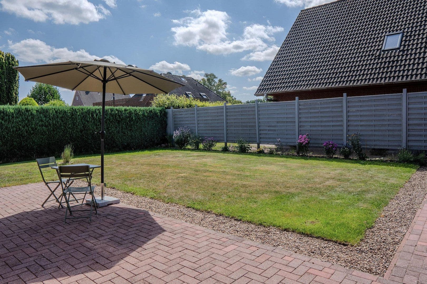 Prodej domu 148 m², pozemek 514 m², Barßel, Dolní Sasko Prodej domu 148 m², pozemek 514 m², Barßel, Dolní Sasko