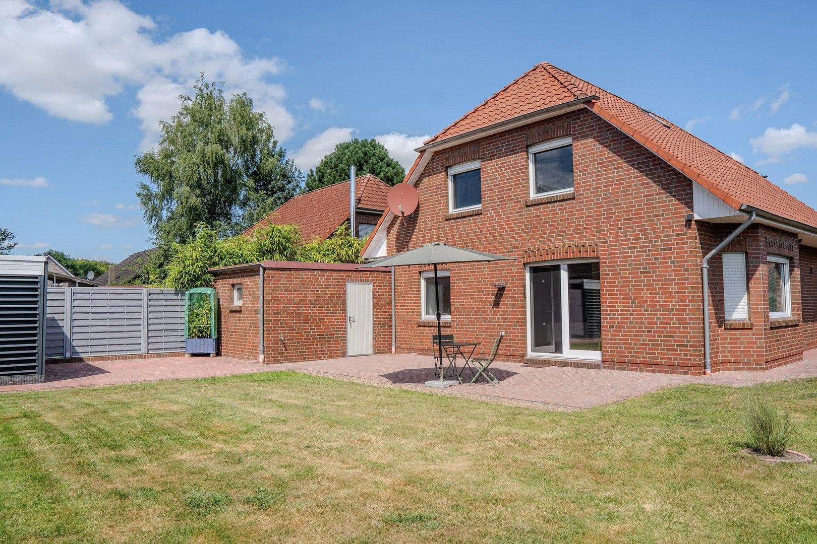 Prodej domu 148 m², pozemek 514 m², Barßel, Dolní Sasko Prodej domu 148 m², pozemek 514 m², Barßel, Dolní Sasko