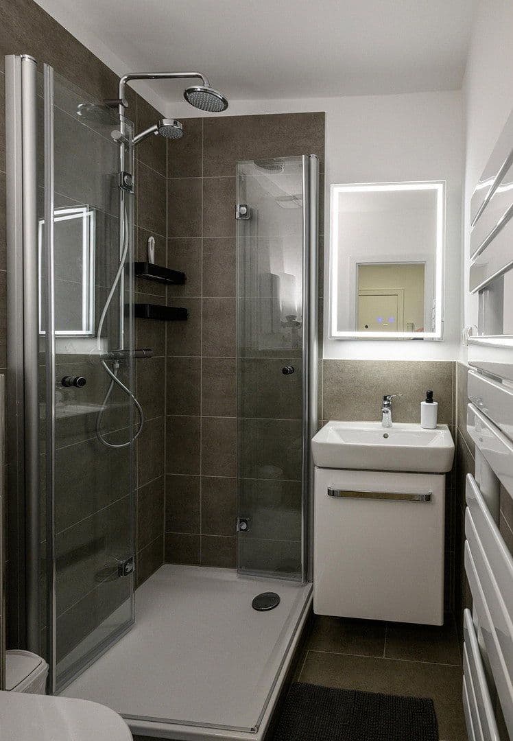 Prodej bytu 2+1 49 m², Elisenstraße 22, Hamburg, Hamburg Prodej bytu 2+1 49 m², Elisenstraße 22, Hamburg, Hamburg