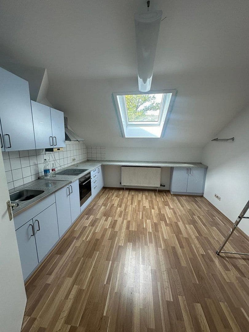 Prodej domu 392 m², pozemek 808 m², Ingolstadt, Bavorsko Prodej domu 392 m², pozemek 808 m², Ingolstadt, Bavorsko