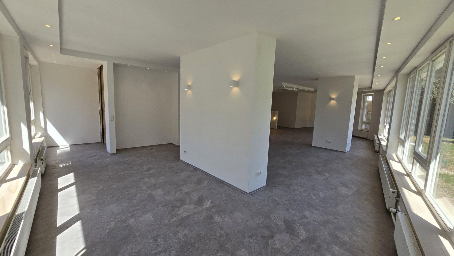 Prodej bytu 4+1 167 m², Dr. Berndl Str. 12, Memmingen, Bavorsko Prodej bytu 4+1 167 m², Dr. Berndl Str. 12, Memmingen, Bavorsko