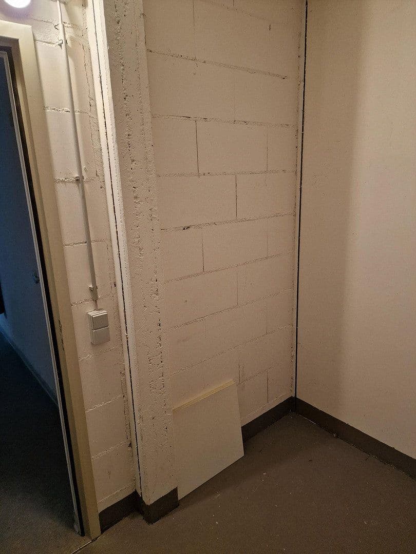 Pronájem bytu 1+1 25 m², Im Neuenheimer Feld 370, Heidelberg, Bádensko-Württembersko Pronájem bytu 1+1 25 m², Im Neuenheimer Feld 370, Heidelberg, Bádensko-Württembersko