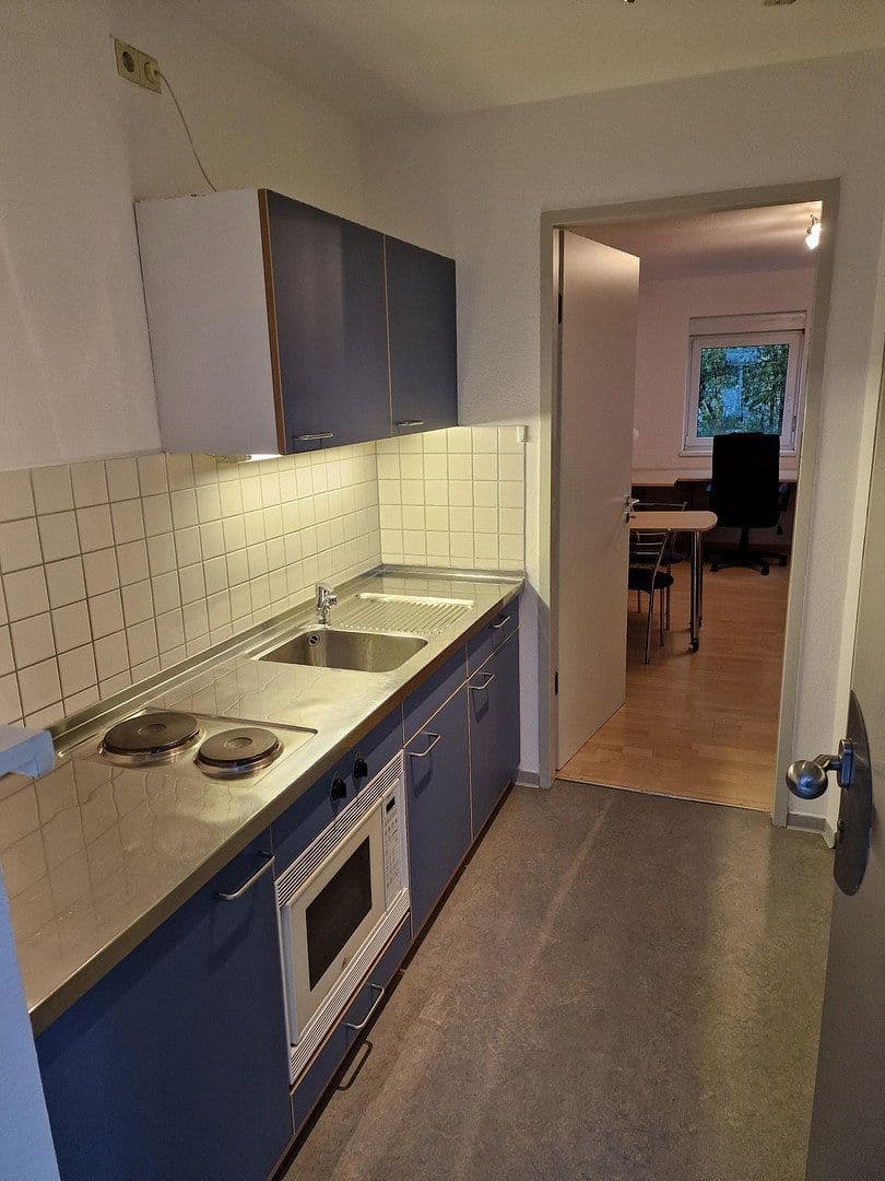 Pronájem bytu 1+1 25 m², Im Neuenheimer Feld 370, Heidelberg, Bádensko-Württembersko Pronájem bytu 1+1 25 m², Im Neuenheimer Feld 370, Heidelberg, Bádensko-Württembersko