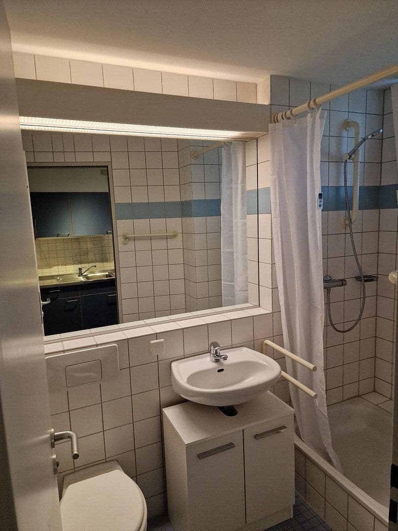 Pronájem bytu 1+1 25 m², Im Neuenheimer Feld 370, Heidelberg, Bádensko-Württembersko Pronájem bytu 1+1 25 m², Im Neuenheimer Feld 370, Heidelberg, Bádensko-Württembersko