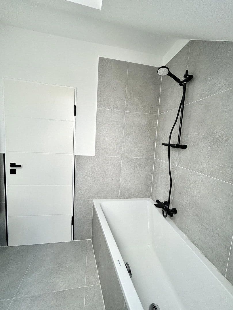 Pronájem bytu 3+1 56 m², Pattensen, Dolní Sasko Pronájem bytu 3+1 56 m², Pattensen, Dolní Sasko