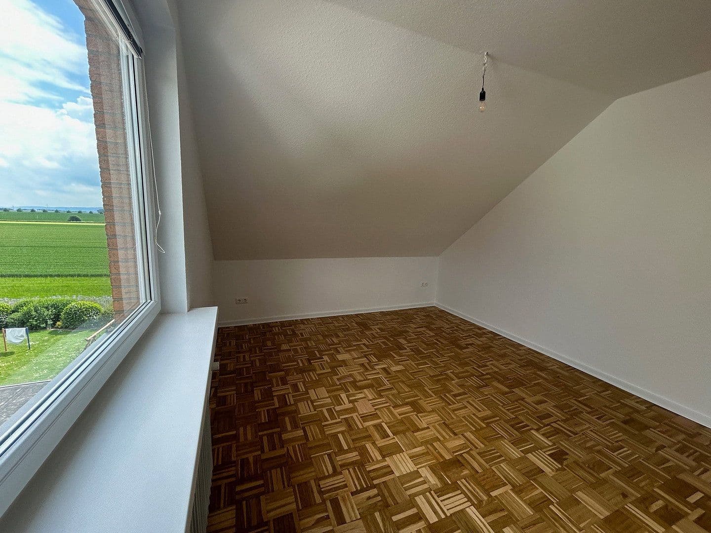 Pronájem bytu 3+1 56 m², Pattensen, Dolní Sasko Pronájem bytu 3+1 56 m², Pattensen, Dolní Sasko
