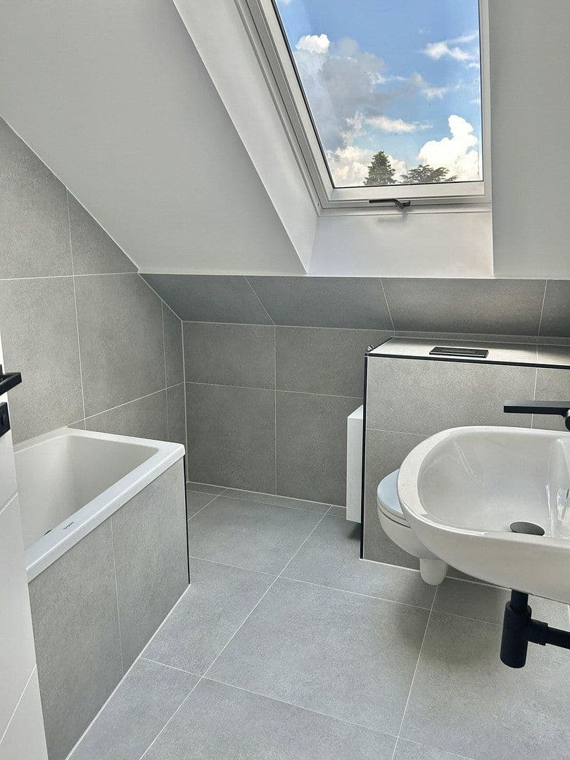 Pronájem bytu 3+1 56 m², Pattensen, Dolní Sasko Pronájem bytu 3+1 56 m², Pattensen, Dolní Sasko