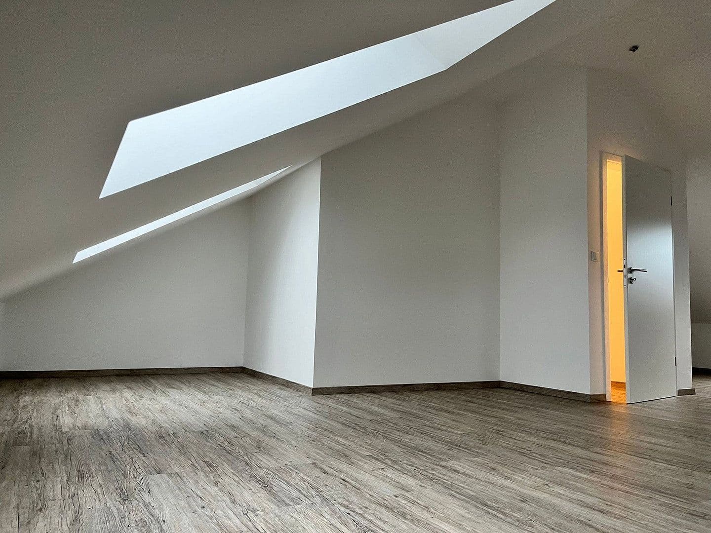 Pronájem domu 140 m², pozemek 140 m², Sütterlinstraße 2a, Schwandorf, Bavorsko Pronájem domu 140 m², pozemek 140 m², Sütterlinstraße 2a, Schwandorf, Bavorsko