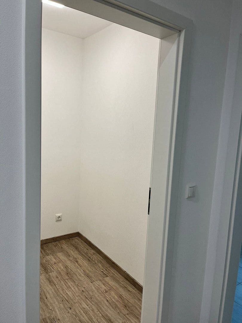 Pronájem domu 140 m², pozemek 140 m², Sütterlinstraße 2a, Schwandorf, Bavorsko Pronájem domu 140 m², pozemek 140 m², Sütterlinstraße 2a, Schwandorf, Bavorsko