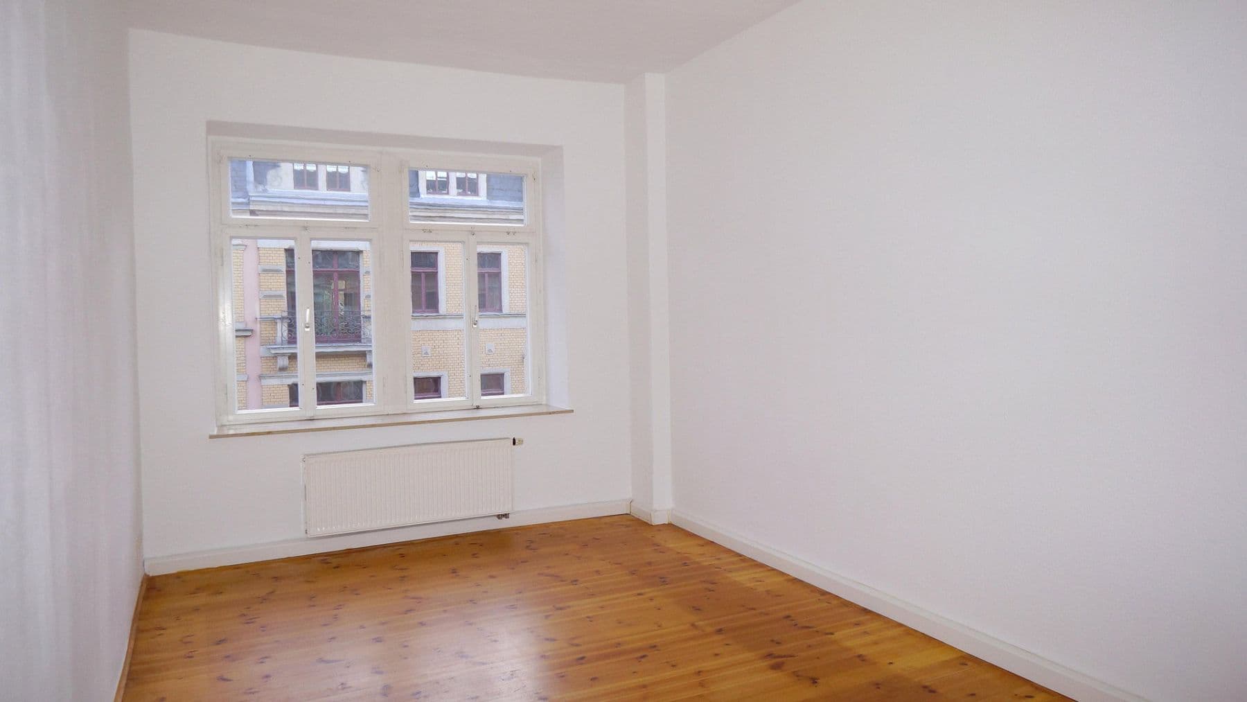 Pronájem bytu 4+1 89 m², Hertelstraße 16, Dresden, Sasko Pronájem bytu 4+1 89 m², Hertelstraße 16, Dresden, Sasko
