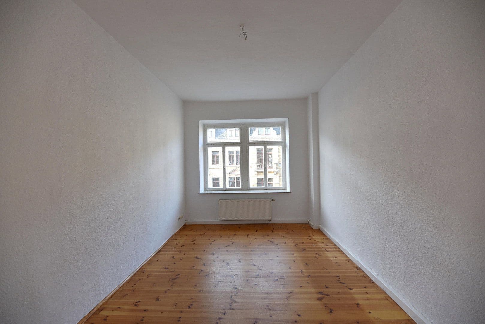 Pronájem bytu 4+1 89 m², Hertelstraße 16, Dresden, Sasko Pronájem bytu 4+1 89 m², Hertelstraße 16, Dresden, Sasko