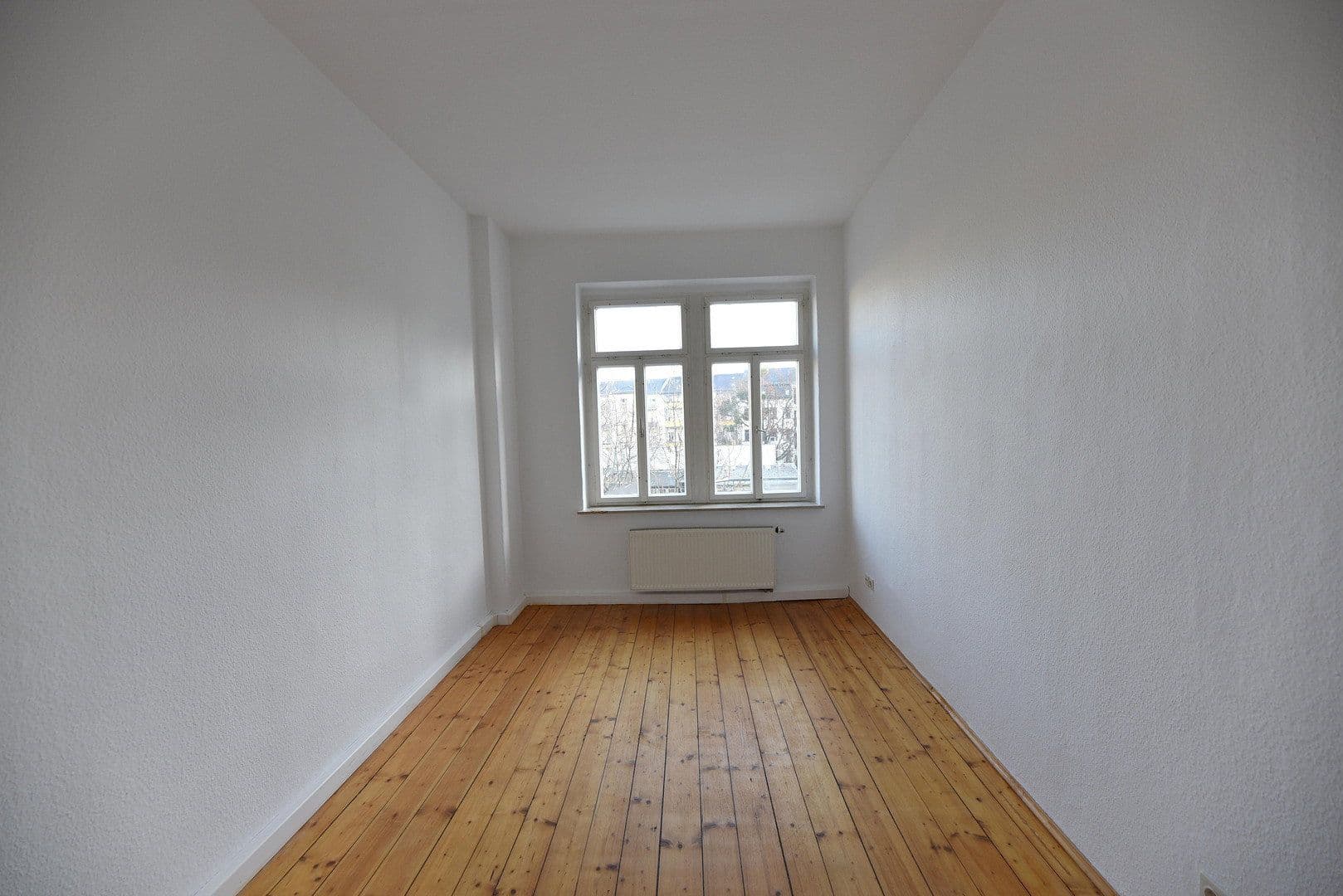 Pronájem bytu 4+1 89 m², Hertelstraße 16, Dresden, Sasko Pronájem bytu 4+1 89 m², Hertelstraße 16, Dresden, Sasko
