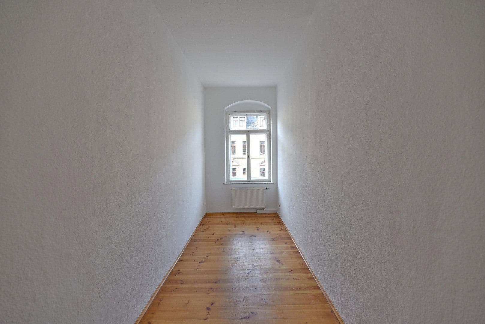 Pronájem bytu 4+1 89 m², Hertelstraße 16, Dresden, Sasko Pronájem bytu 4+1 89 m², Hertelstraße 16, Dresden, Sasko