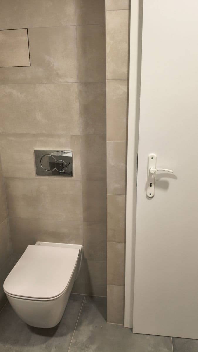 Pronájem bytu 1+1 45 m², Půlnoční, Praha, Praha Pronájem bytu 1+1 45 m², Půlnoční, Praha, Praha