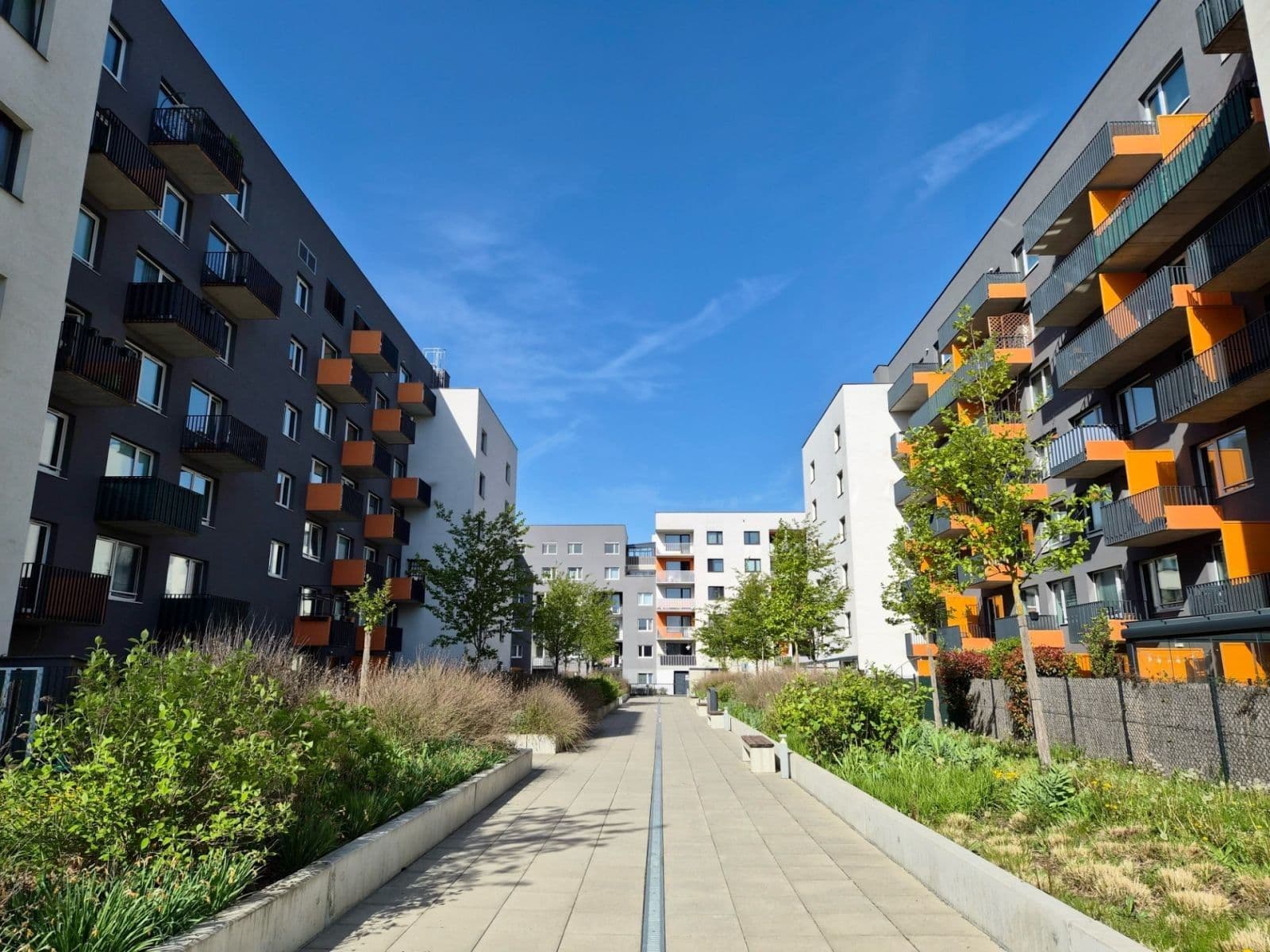 Pronájem bytu 1+kk 38 m², Strnadových, Praha, Praha Pronájem bytu 1+kk 38 m², Strnadových, Praha, Praha