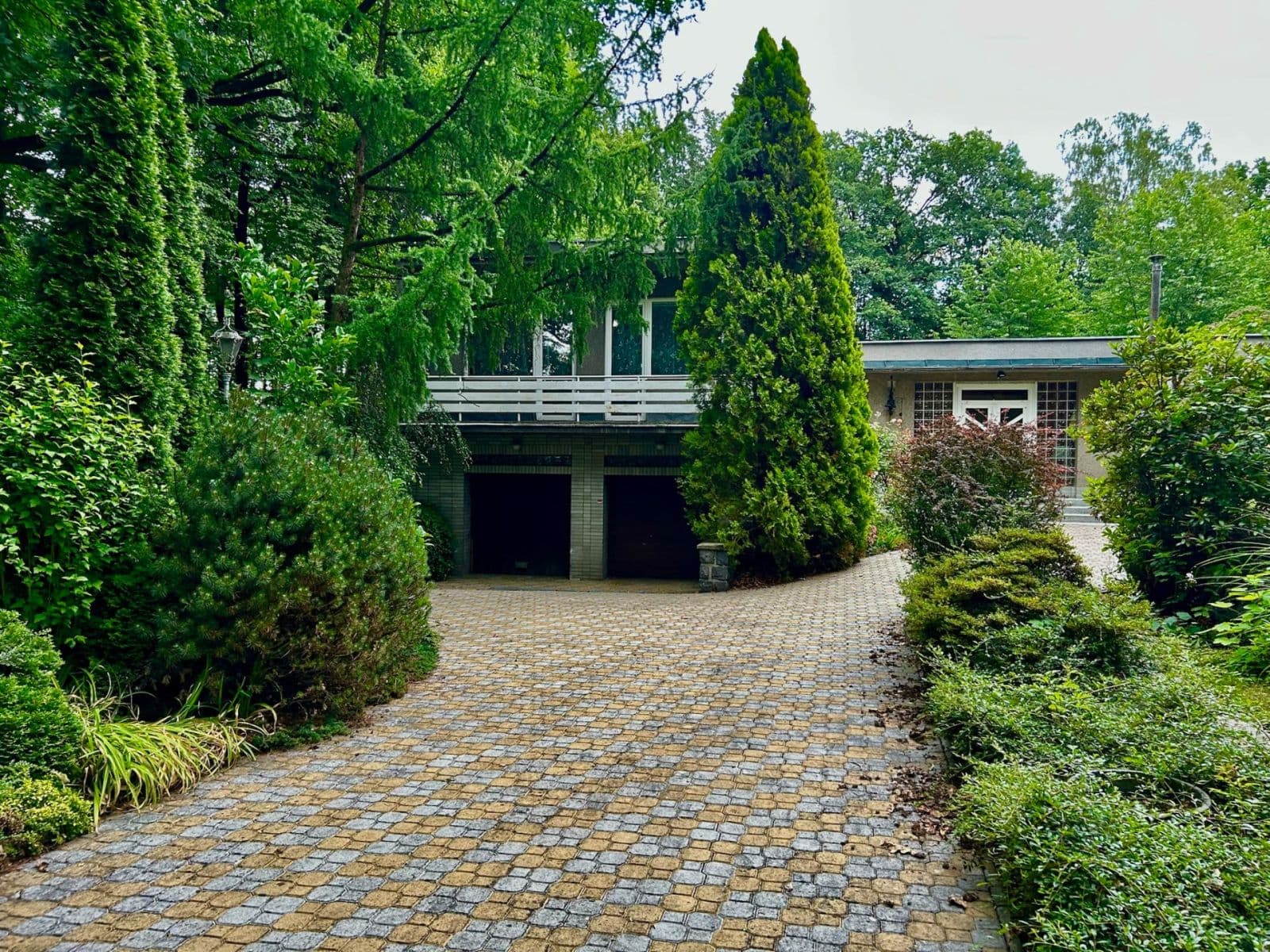 Prodej domu 276 m², pozemek 3.426 m², Plzeňská, Ostrava, Moravskoslezský kraj Prodej domu 276 m², pozemek 3.426 m², Plzeňská, Ostrava, Moravskoslezský kraj