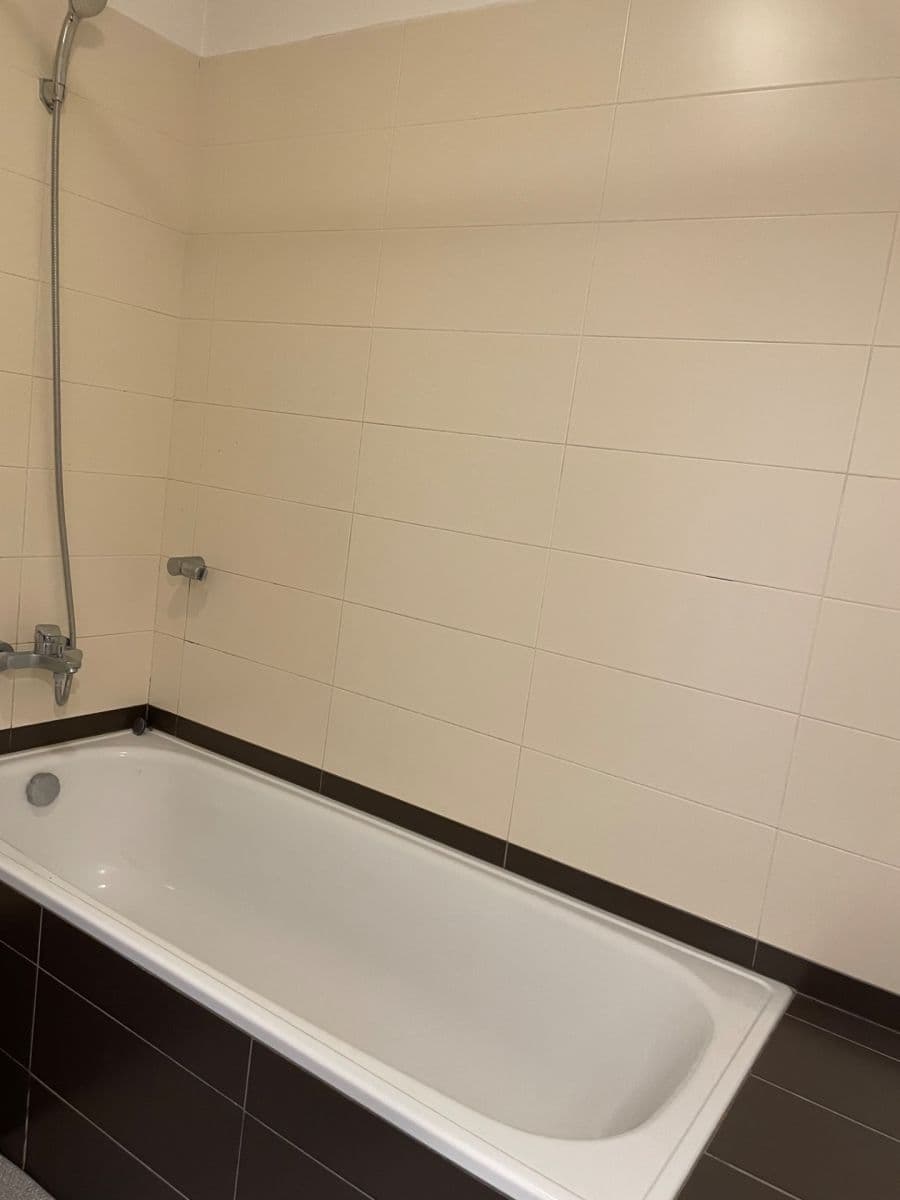 Pronájem bytu 1+1 37 m², Roháčova, Praha, Praha Pronájem bytu 1+1 37 m², Roháčova, Praha, Praha