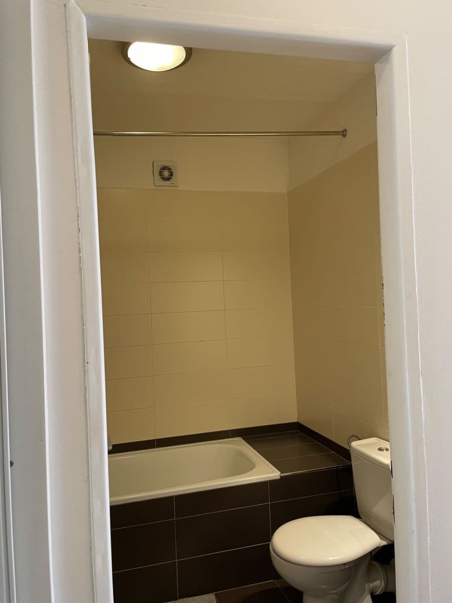Pronájem bytu 1+1 37 m², Roháčova, Praha, Praha Pronájem bytu 1+1 37 m², Roháčova, Praha, Praha