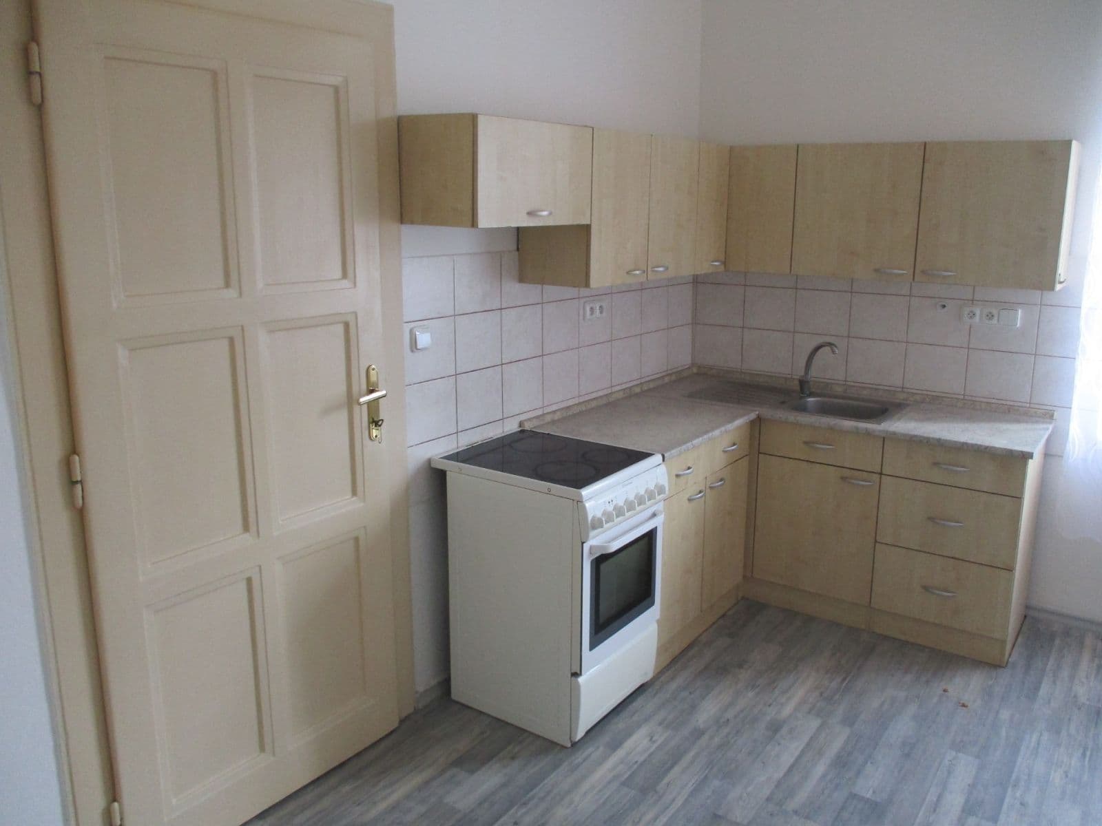 Pronájem bytu 2+1 75 m², Vančurova, Tábor, Jihočeský kraj Pronájem bytu 2+1 75 m², Vančurova, Tábor, Jihočeský kraj