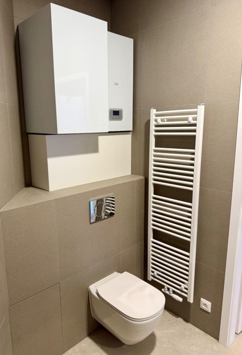 Pronájem bytu 2+kk 55 m², Jeseniova, Praha, Praha Pronájem bytu 2+kk 55 m², Jeseniova, Praha, Praha