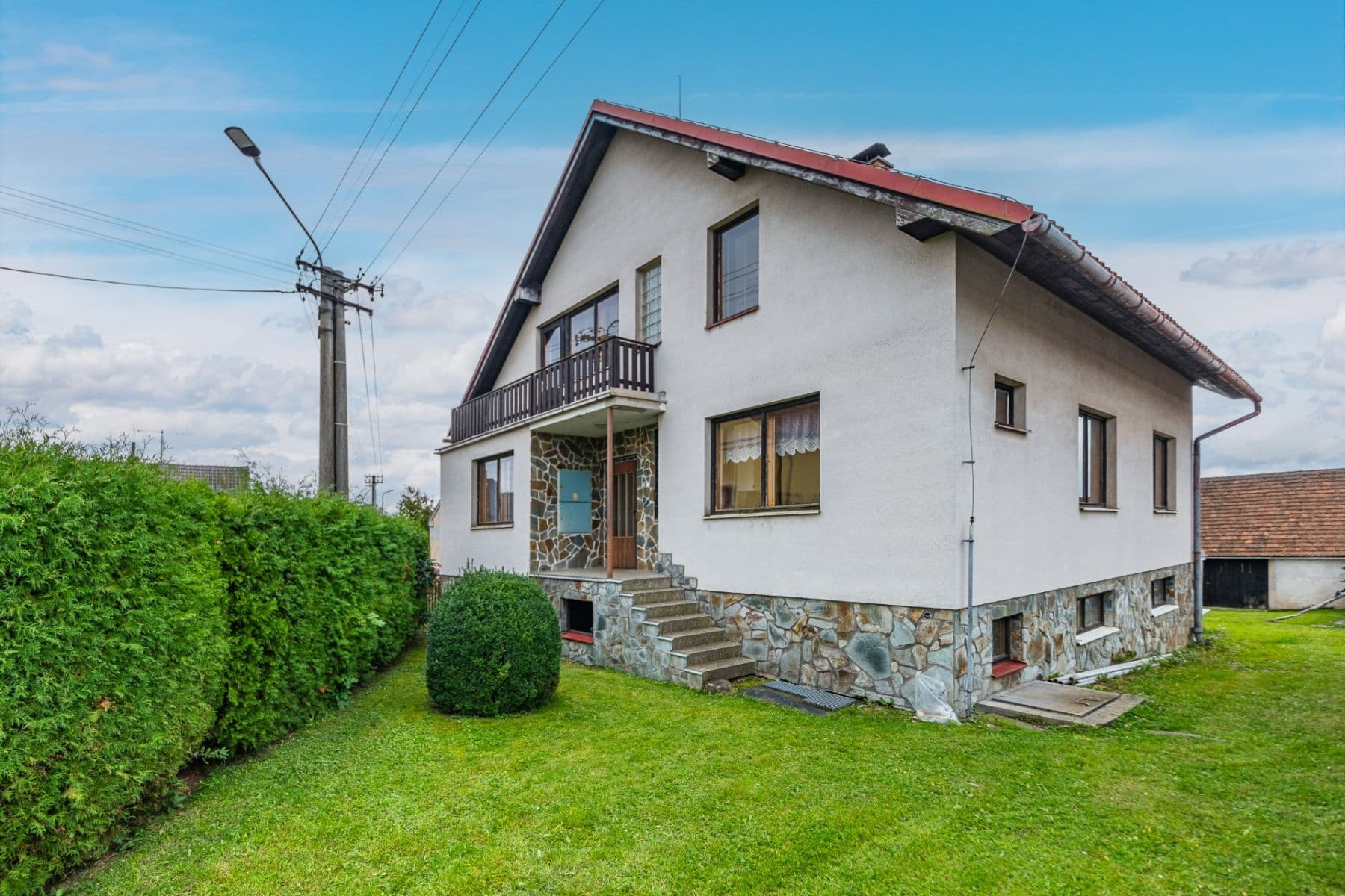 Prodej domu 230 m², pozemek 2.848 m², Bechyně, Jihočeský kraj Prodej domu 230 m², pozemek 2.848 m², Bechyně, Jihočeský kraj