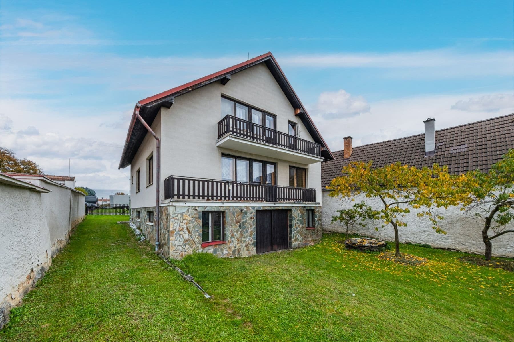 Prodej domu 230 m², pozemek 2.848 m², Bechyně, Jihočeský kraj Prodej domu 230 m², pozemek 2.848 m², Bechyně, Jihočeský kraj