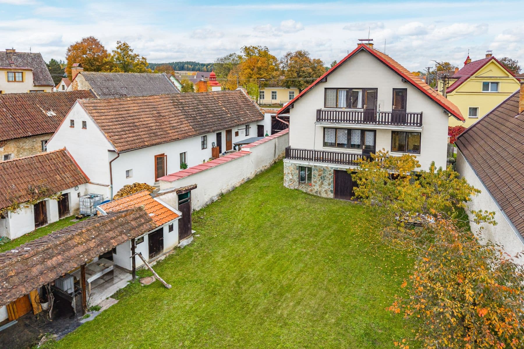 Prodej domu 230 m², pozemek 2.848 m², Bechyně, Jihočeský kraj Prodej domu 230 m², pozemek 2.848 m², Bechyně, Jihočeský kraj