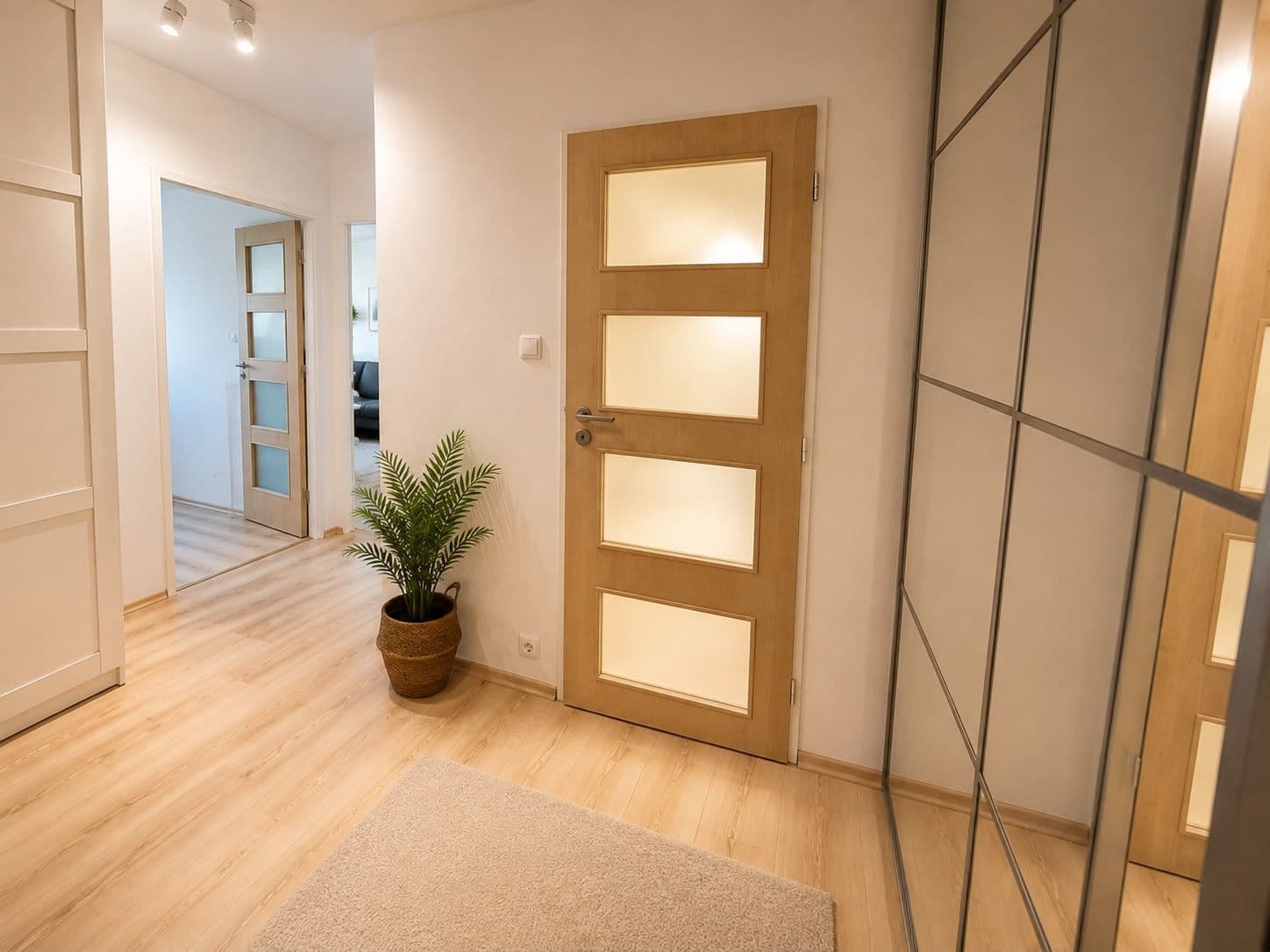 Pronájem bytu 2+kk 43 m², Hráského, Praha, Praha Pronájem bytu 2+kk 43 m², Hráského, Praha, Praha