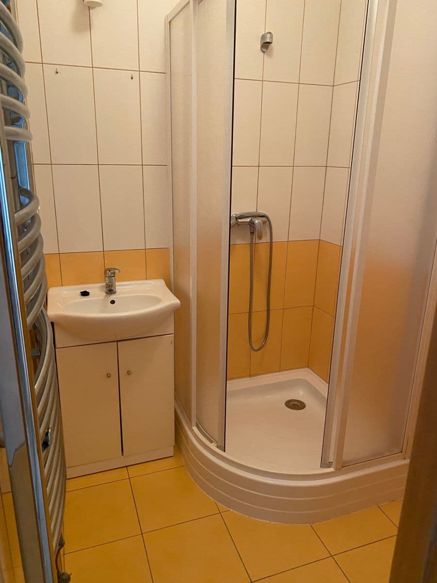 Pronájem bytu 2+1 55 m², třída Osvobození, Příbram, Středočeský kraj Pronájem bytu 2+1 55 m², třída Osvobození, Příbram, Středočeský kraj