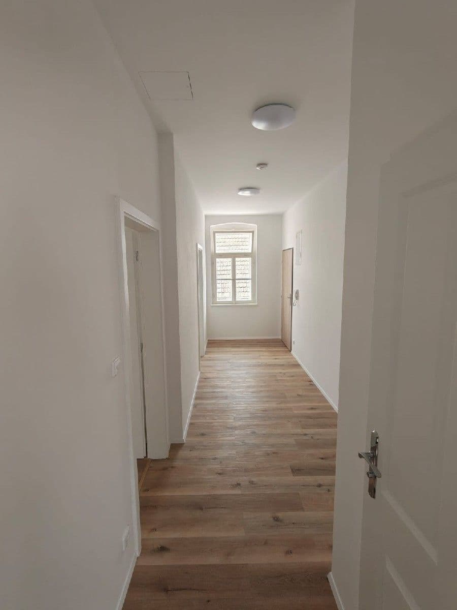 Pronájem bytu 3+kk 68 m², Pod Radnicí, Neveklov, Středočeský kraj Pronájem bytu 3+kk 68 m², Pod Radnicí, Neveklov, Středočeský kraj