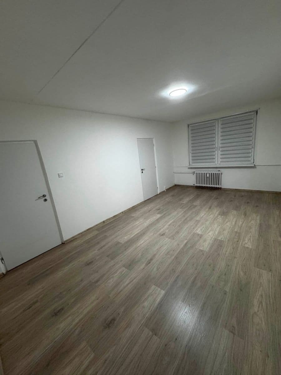 Pronájem bytu 2+1 65 m², Sídliště Za Chlumem, Bílina, Ústecký kraj Pronájem bytu 2+1 65 m², Sídliště Za Chlumem, Bílina, Ústecký kraj